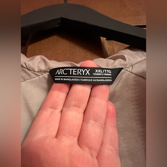 Arc'teryx Atom LT hoodie - Picture 5 of 9